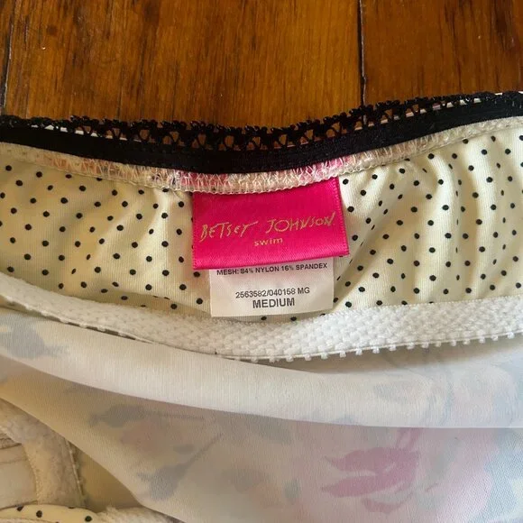 Betsey Johnson Gypsy Rose Halter Top - Picture 10 of 10